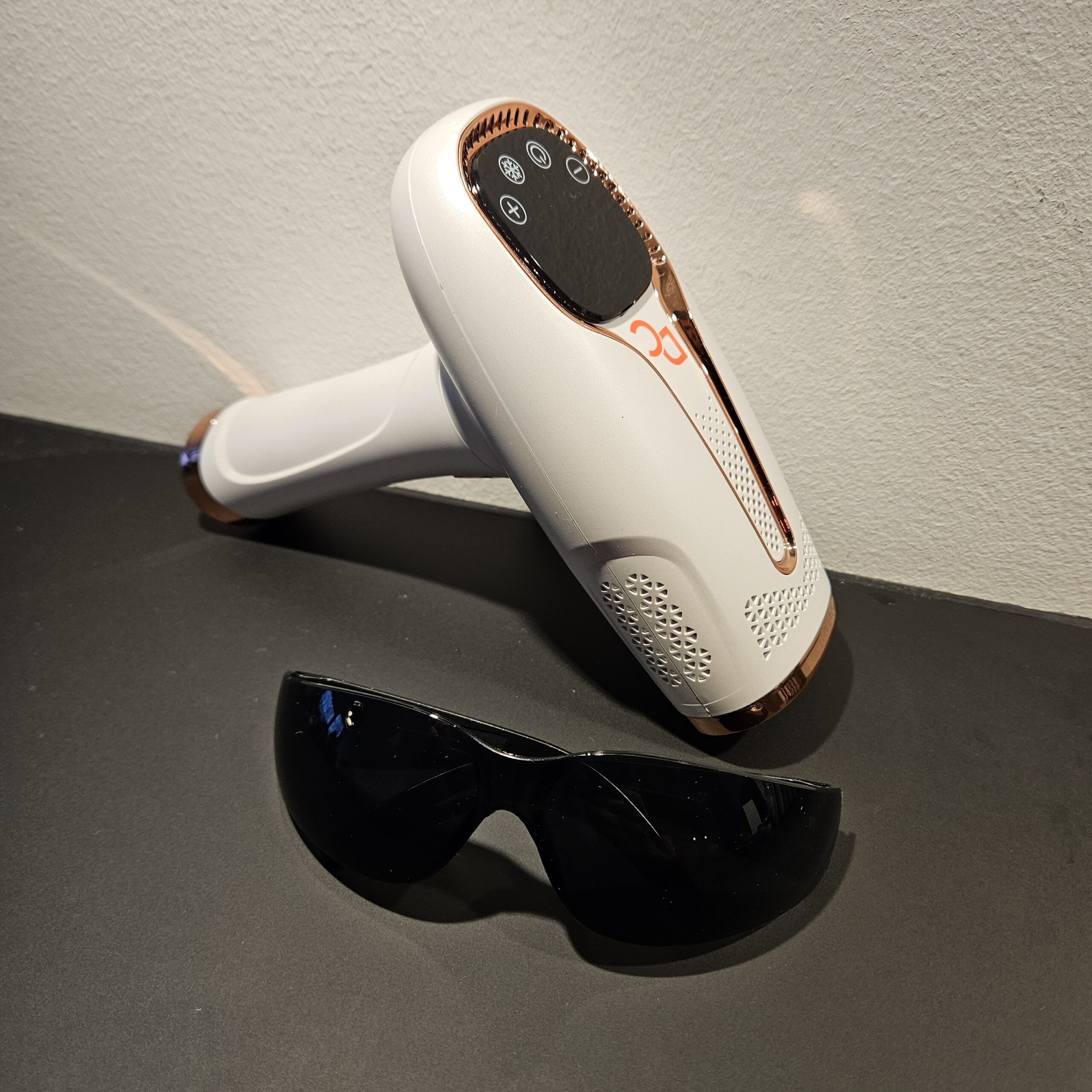 IPL FastFlash - IPL hårfjerner test - Dinskønhed.dk