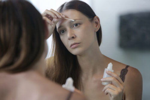 oejenbrynsserum-test